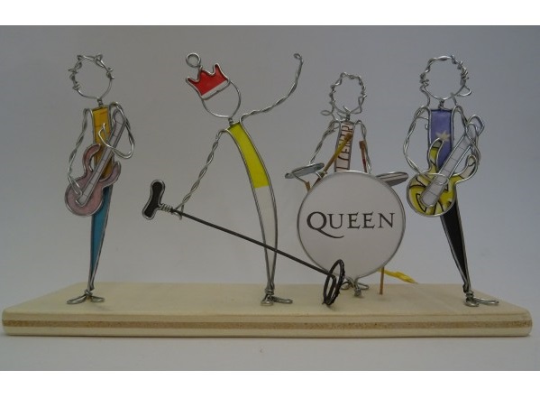 Queen (1)